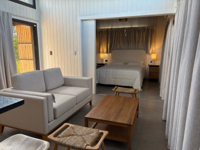 Casa a estrenar de 1 dor y medio (entrepiso), a 150 m2 del mar 