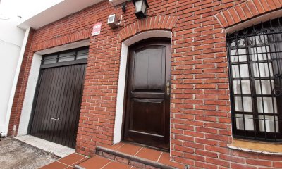 Muy linda Casa en San Carlos PLENO CENTRO! CONSULTENOS