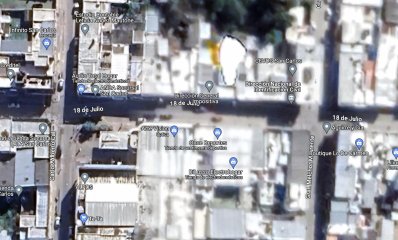Casa en pleno centro en calle principal para comercio o vivienda.