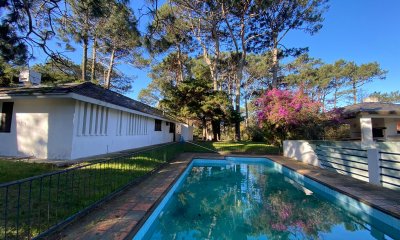 Espectacular casa en oportunidad mansa! con piscina y cancha de paddle
