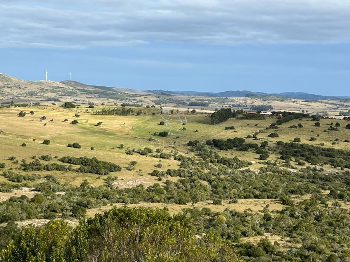 Campo 95 has cerca de Pueblo Eden con excelentes vistas - GoPunta - Portal Inmobiliario de Punta del Este - Maldonado
