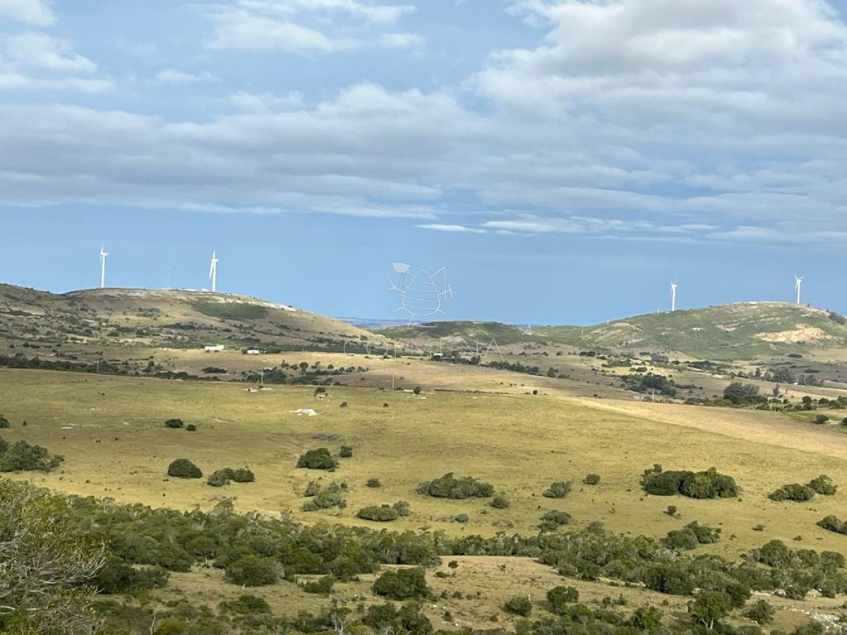 Campo 95 has cerca de Pueblo Eden con excelentes vistas - GoPunta - Portal Inmobiliario de Punta del Este - Maldonado