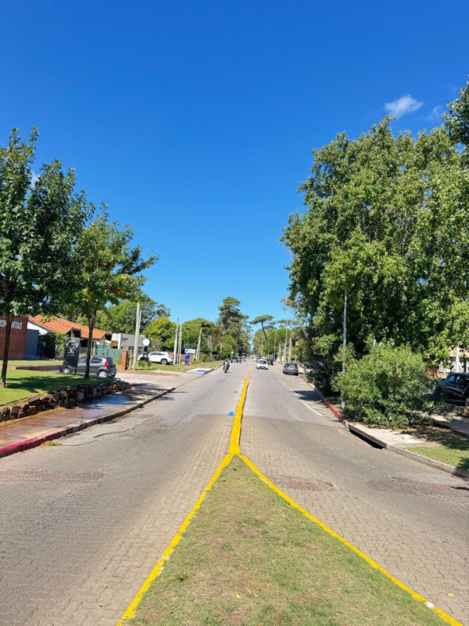 Terreno sobre Av. Cordoba frente a BPS!!