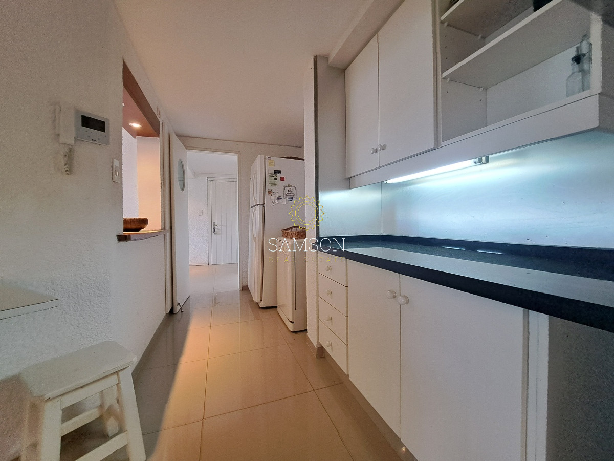 Apartamento ID.66826 - Apartamento en primera linea del mar en venta Pinares del Este Punta del Este.