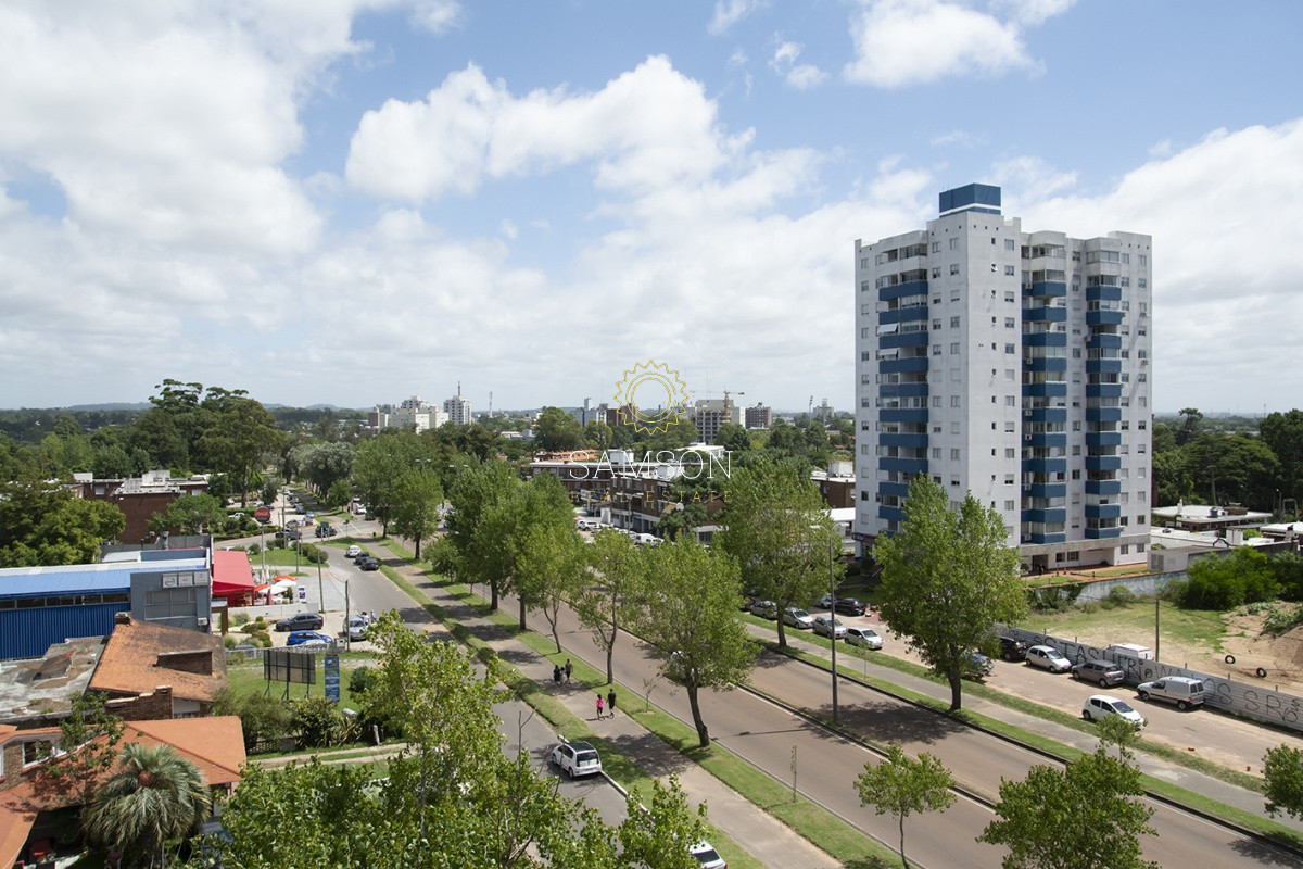 Apartamento ID.65016 - VENTA DE APARTAMENTO DE 2 DORMITORIOS Y 1 BANO, EDIFICIO SUMMER TOWER, PUNTA DEL ESTE 