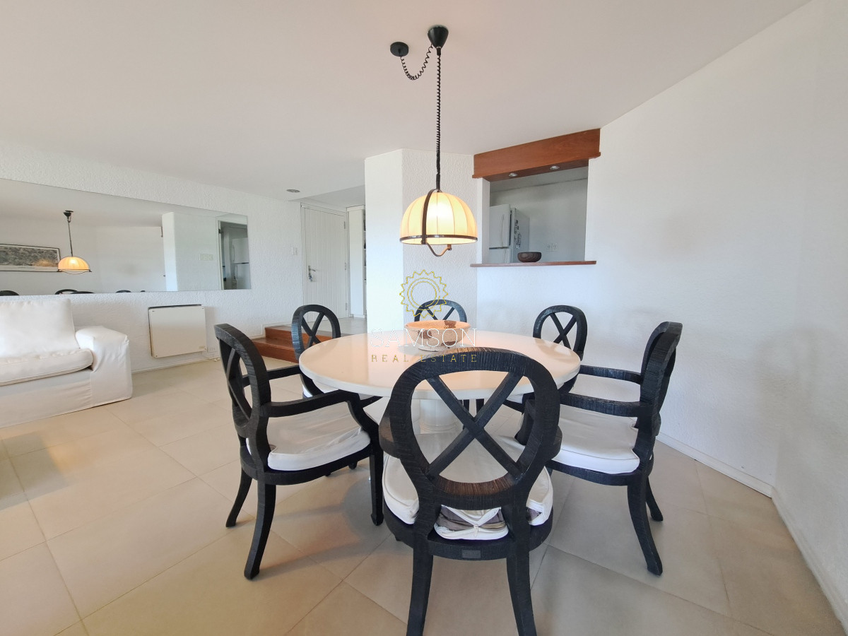 Apartamento ID.66826 - Apartamento en primera linea del mar en venta Pinares del Este Punta del Este.