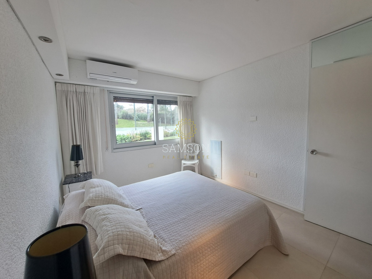 Apartamento ID.66826 - Apartamento en primera linea del mar en venta Pinares del Este Punta del Este.