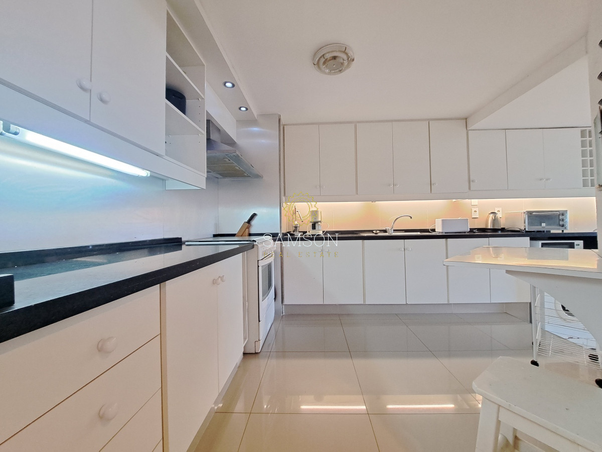 Apartamento ID.66826 - Apartamento en primera linea del mar en venta Pinares del Este Punta del Este.