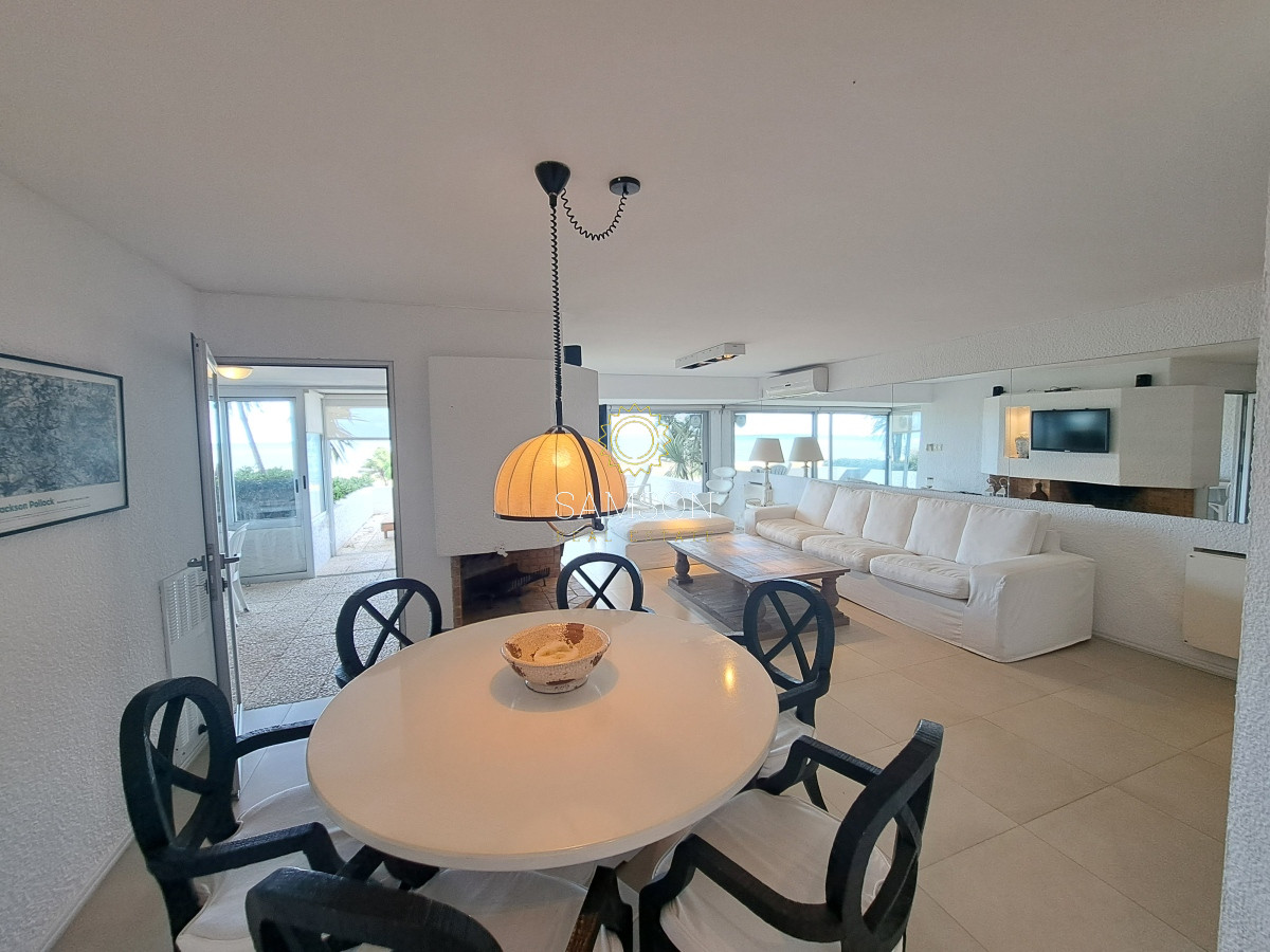 Apartamento ID.66826 - Apartamento en primera linea del mar en venta Pinares del Este Punta del Este.