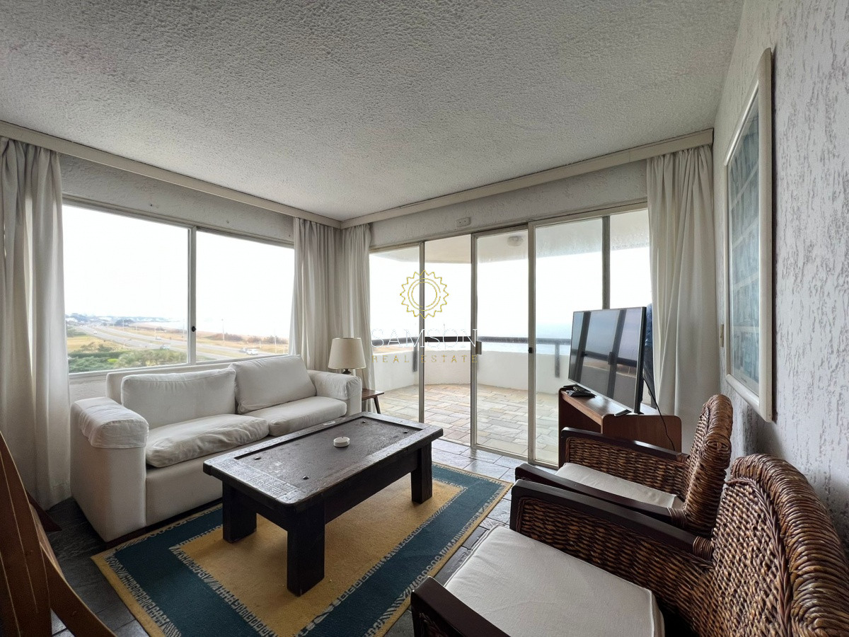 Apartamento ID.65466 - VENTA APARTAMENTO DE 3 DORMITORIOS, PRIMERA LINEA AL MAR, PUNTA DEL ESTE