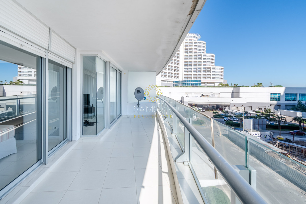 Apartamento ID.4 - Venta Apartamento 2 Dormitorios en Playa Mansa, Punta del Este.