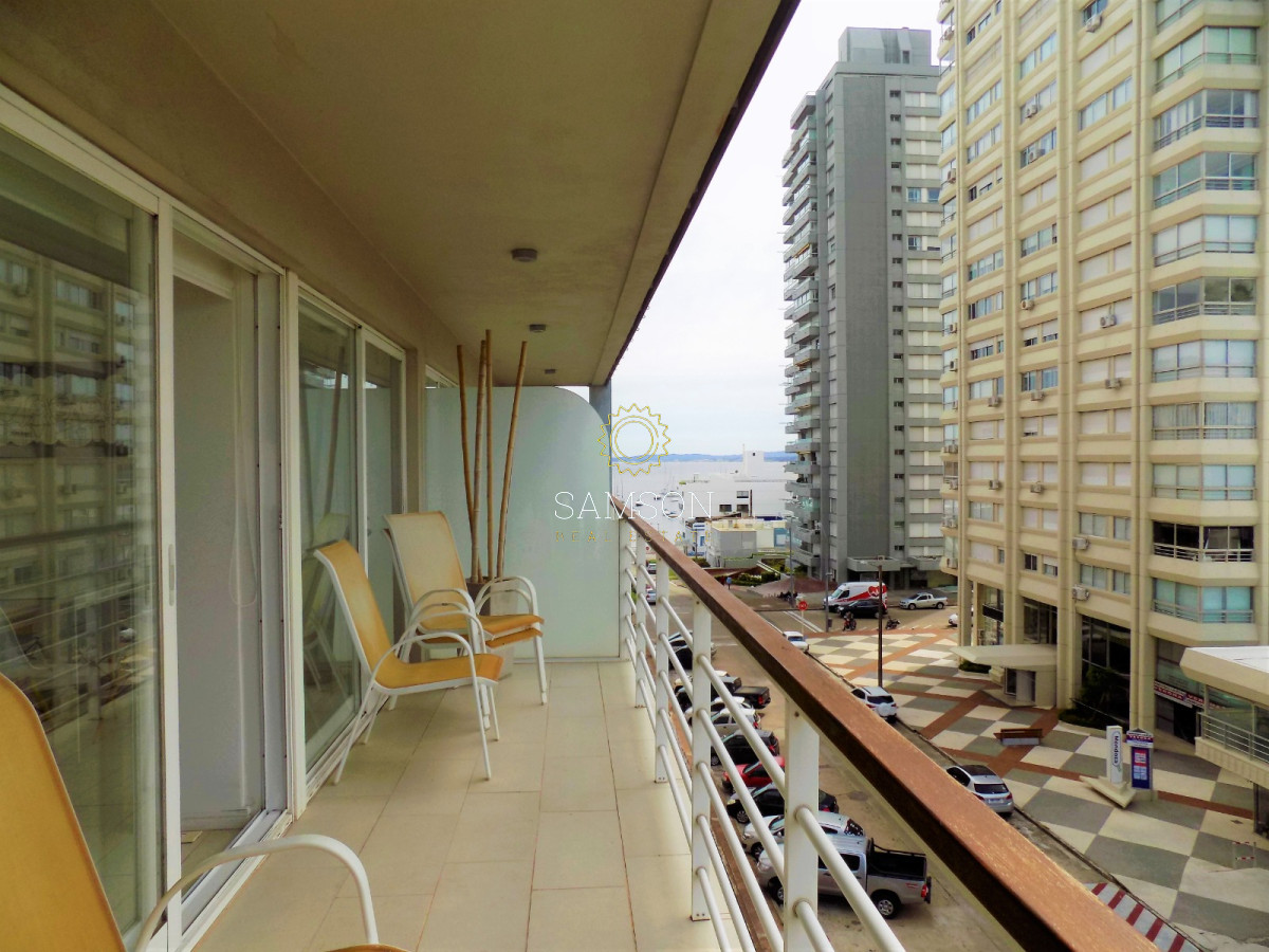 Apartamento ID.17 - Penthouse en venta con vista en Punta del Este