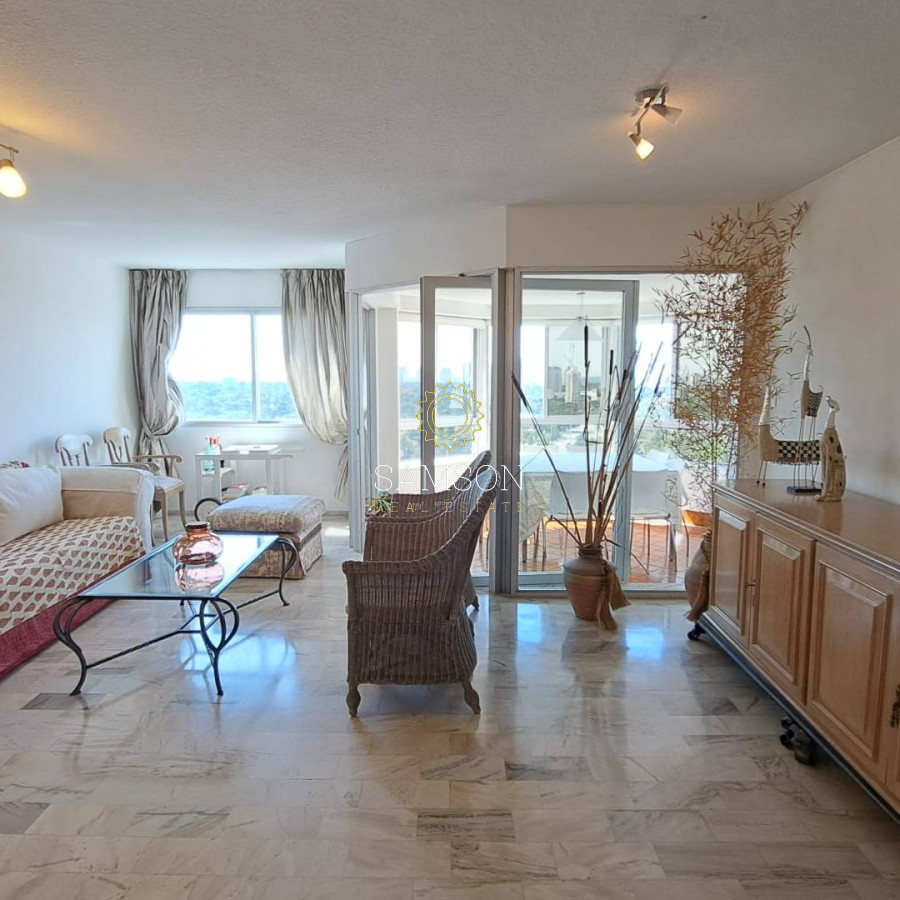 Apartamento ID.36150 - Apartamento en venta de 3 dormitorios y servicio Punta del Este