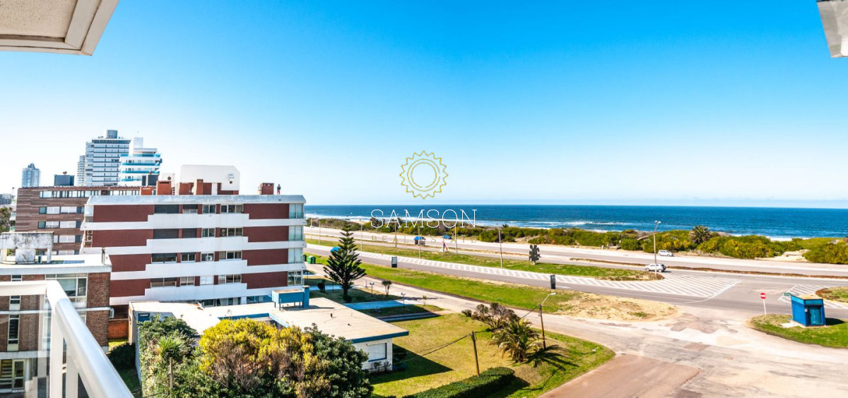 Apartamento ID.66527 - VENTA DE APARTAMETNO DE 3 DORMITORIOS, 1 SUITE Y 4 BAÑOS MAS SERVICIO, TORRE NUEVA YORK, PLAYA BRAVA PUNTA DEL ESTE 