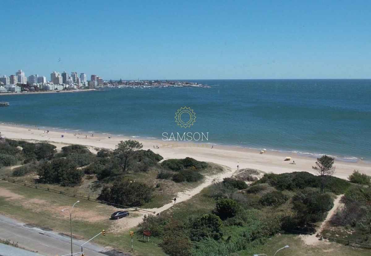 Apartamento ID.30583 - VENTA APARTAMENTO DE 3 DORMITORIOS FRENTE AL MAR, PLAYA MANSA, PUNTA DEL ESTE