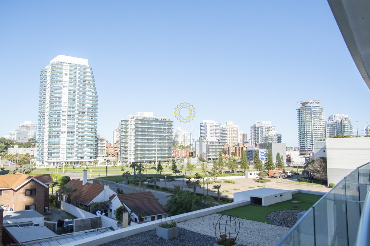 Apartamento ID.36822 - APARTAMENTO EN VENTA 2 DORMITORIOS, SEASON TOWER, PUNTA DEL ESTE