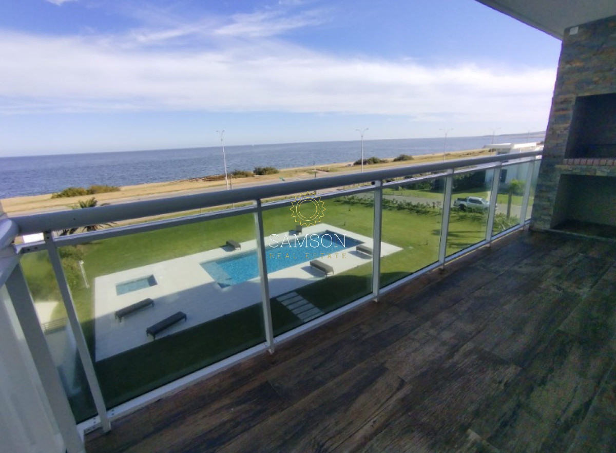 Apartamento ID.66700 -  2 DORMITORIOS EN VENTA PINARES PRIMERA LINEA 