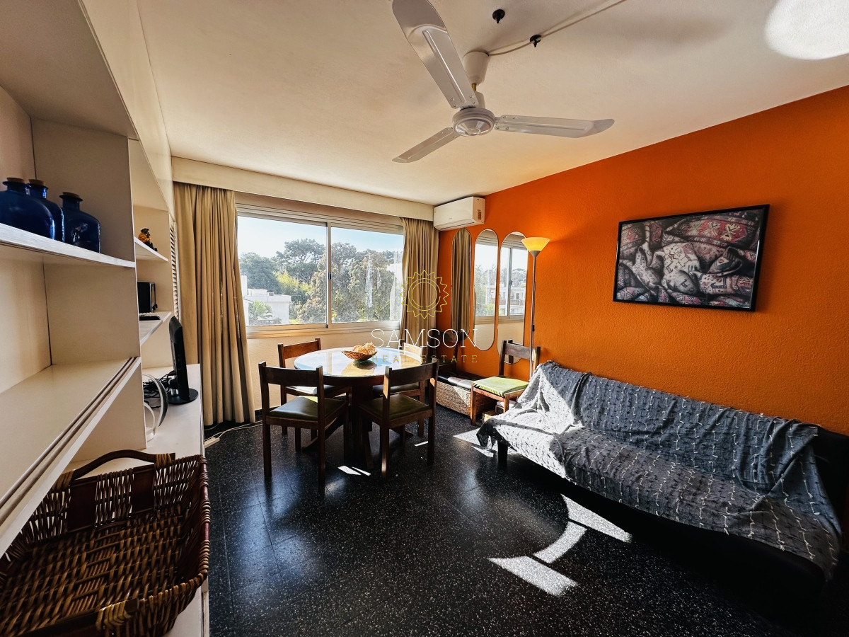 Apartamento ID.37643 - Apartamento de 1 dormitorio en venta frente a playa mansa, Punta del Este