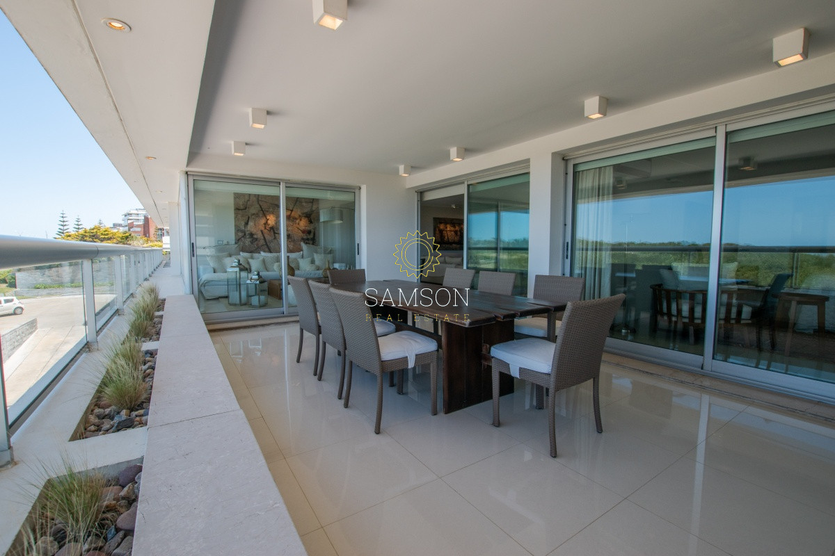 Apartamento ID.65731 - Venta de apartamento Frente al mar Playa Brava Punta del Este