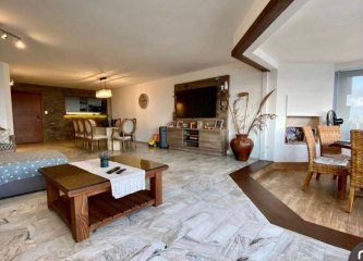 APARTAMENTO EN VENTA EN PLAYA MANSA, PUNTA DEL ESTE