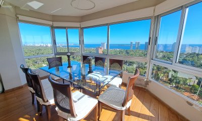 APARTAMENTO EN VENTA EN PLAYA MANSA, PUNTA DEL ESTE