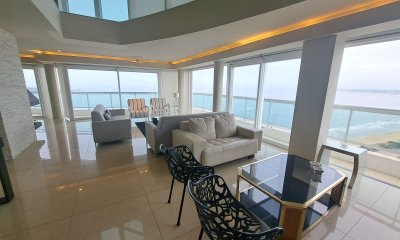 Exclusivo penthouse en torre aquarela frente al mar , piscina de uso exclusivo frente al mar