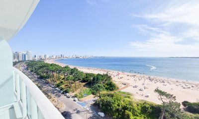Apartamento en venta Paramount tower Punta del Este
