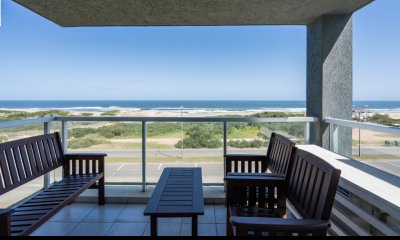 Venta de Apartamento en Rincon del Indio, Blue Marine, 3 dormitorios.