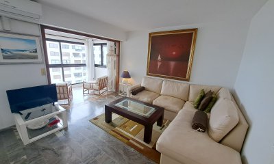 VENTA APARTAMENTO 3 DORMITORIOS 2 BAÑOS 1 EN SUITE TORRE PARQUEMAR CENTER D PUNTA DEL ESTE