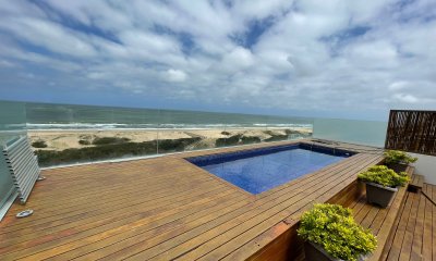 Penthouse en Venta 4 dormitorio frente al mar, Punta del Este