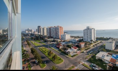 VENTA APARTAMENTO DE 2 DORMITORIOS EN TORRE ART BOULEVARD, PUNTA DEL ESTE