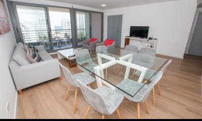 VENTA  APARTAMENTO  2 DORMITORIOS CON VISTA AL MAR, PUNTA DEL ESTE