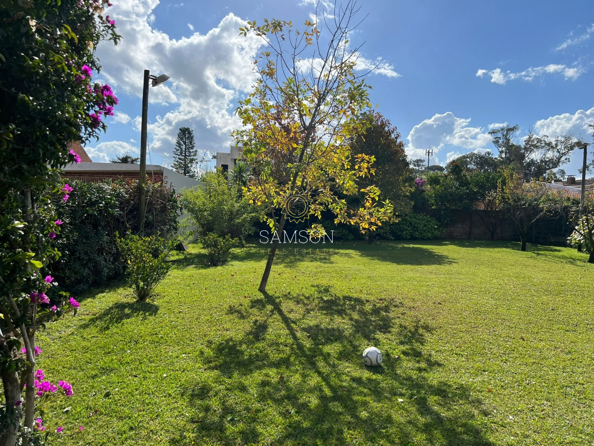 Casa ID.65419 - Venta casa de 4 dormitorios en playa mansa punta del este 