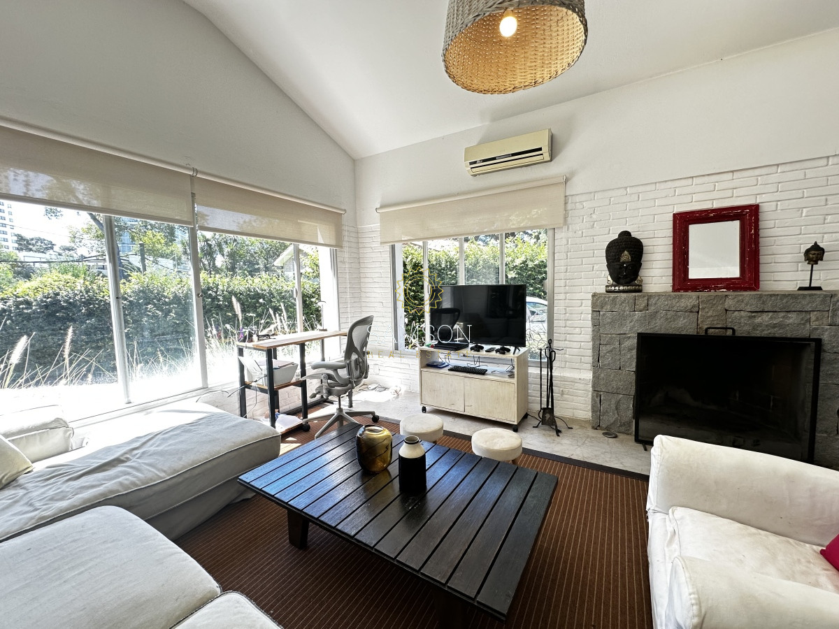 Casa ID.66694 - VENTA CASA CON PISCINA EN PLAYA MANSA 