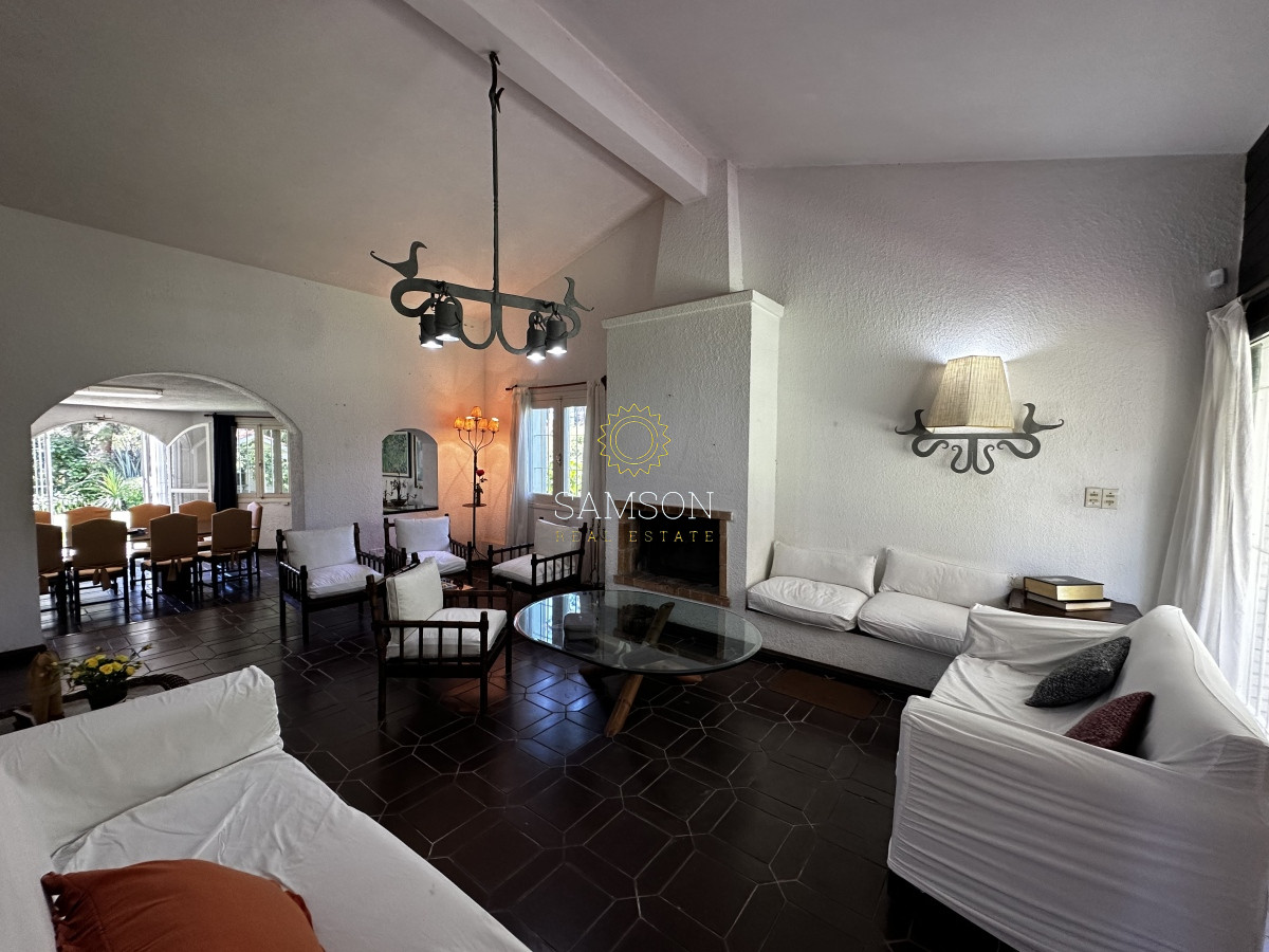 Casa ID.60093 - CASA EN VENTA CON PISCINA 