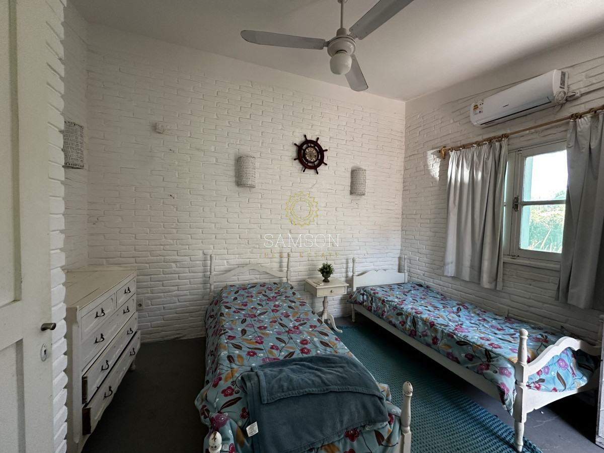 Casa ID.66694 - VENTA CASA CON PISCINA EN PLAYA MANSA 