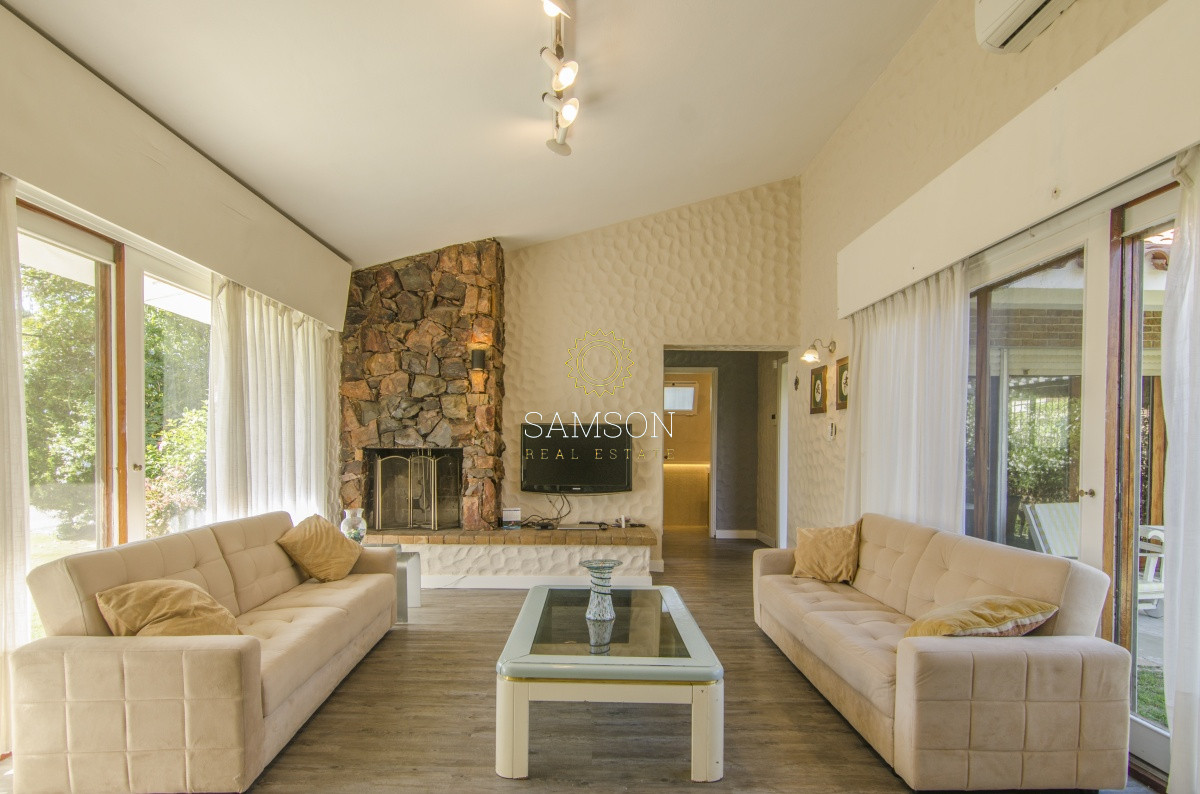 Casa ID.57934 - Casa de 4 dormitorios en venta parada 7 de Playa Mansa Punta del Este