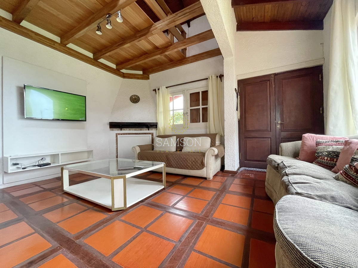 Casa ID.66610 - Venta Casa en Playa Mansa Punta del Este