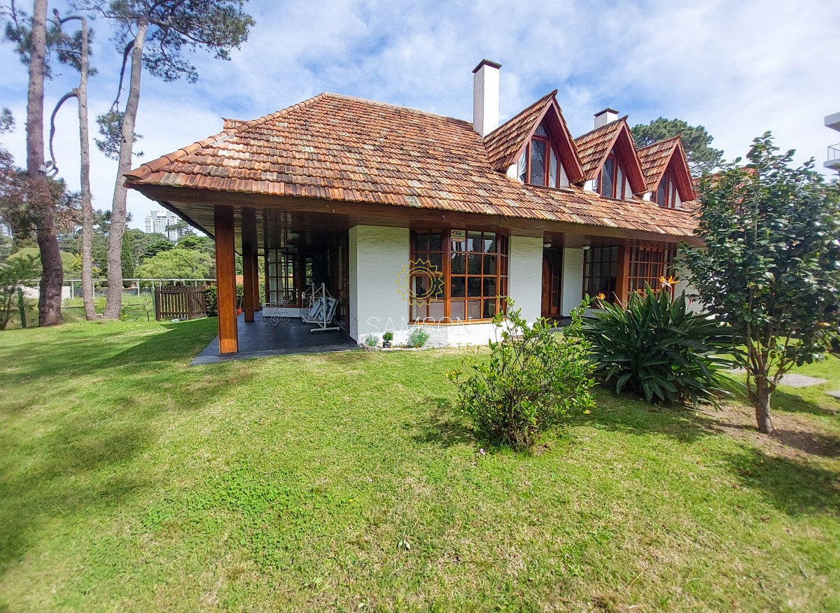 Casa ID.20 - Casa con piscina  en venta San rafael Punta del Este