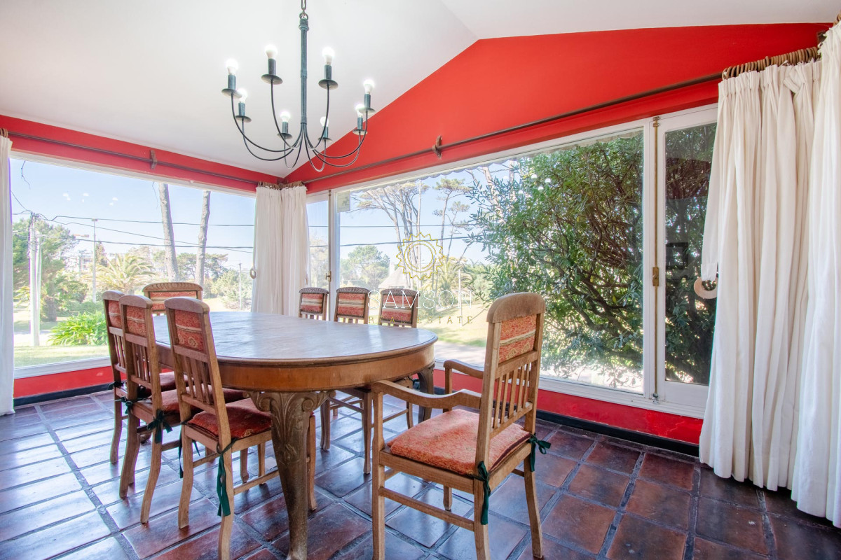 Casa ID.58884 - Casa en venta de 5 dormitorios a metros del Mar, San Rafael, Punta del Este.