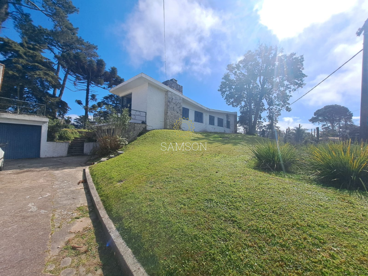 Casa ID.66373 - CASA CON PISCINA EN OPORTUNIDAD EN VENTA CANTEGRIL PUNTA DEL ESTE