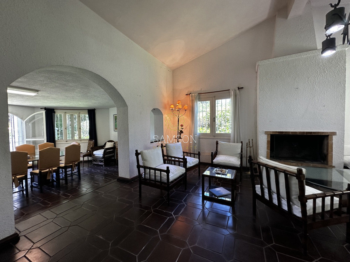 Casa ID.60093 - CASA EN VENTA CON PISCINA 