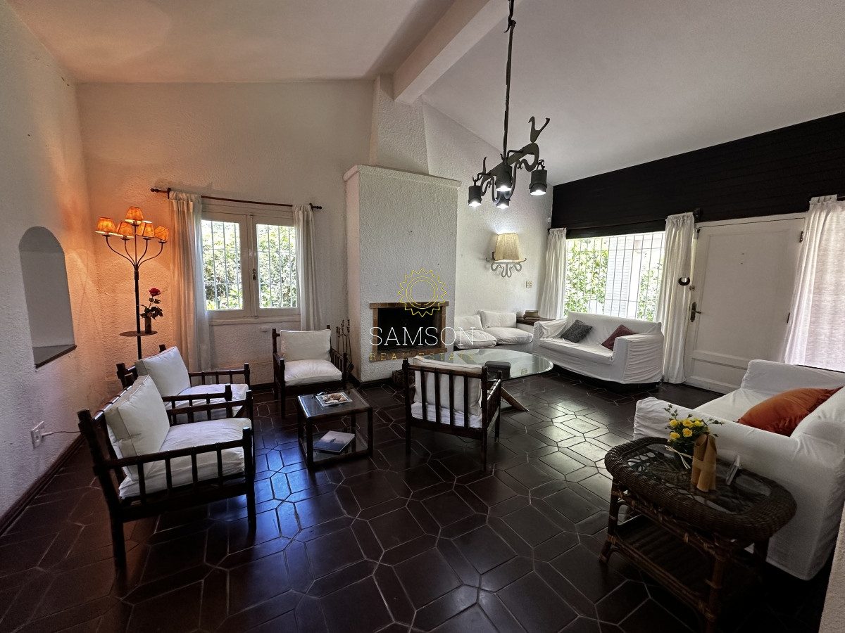 Casa ID.60093 - CASA EN VENTA CON PISCINA 
