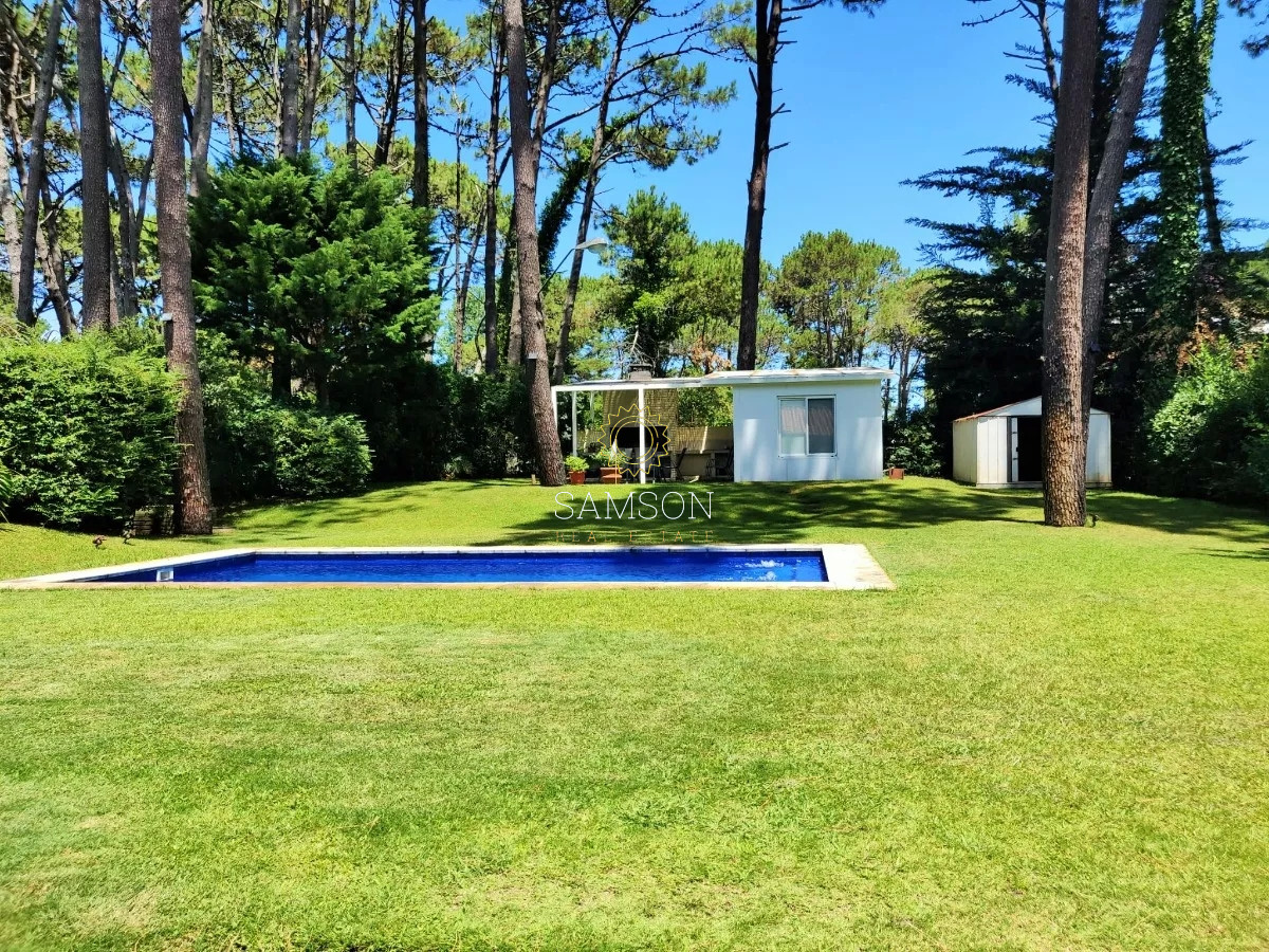 Casa ID.66817 - Casa en venta 3 dormitorios con piscina.