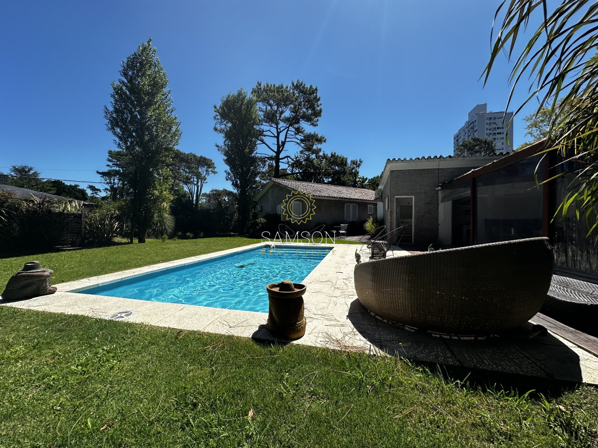 Casa ID.66694 - VENTA CASA CON PISCINA EN PLAYA MANSA 
