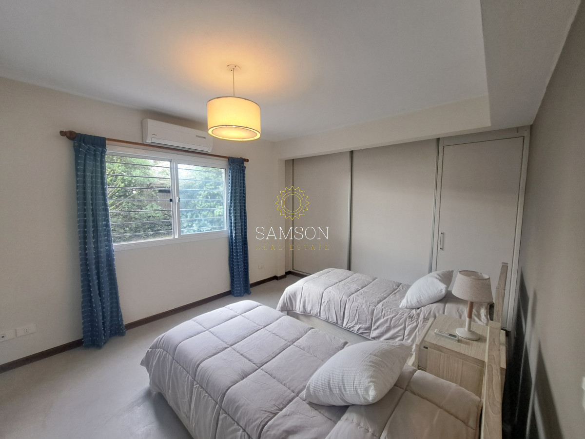 Casa ID.66989 - Casa Moderna en venta a pasos del mar en Playa Solanas Punta ballena uruguay