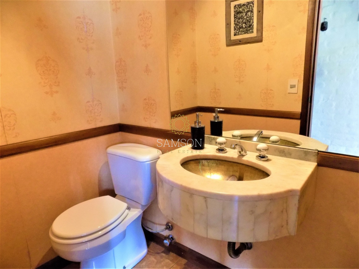 Casa ID.120 - Oportunidad en venta casa con piscina 