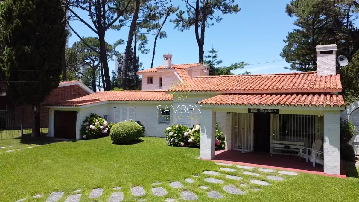 Casa ID.60093 - CASA EN VENTA CON PISCINA 
