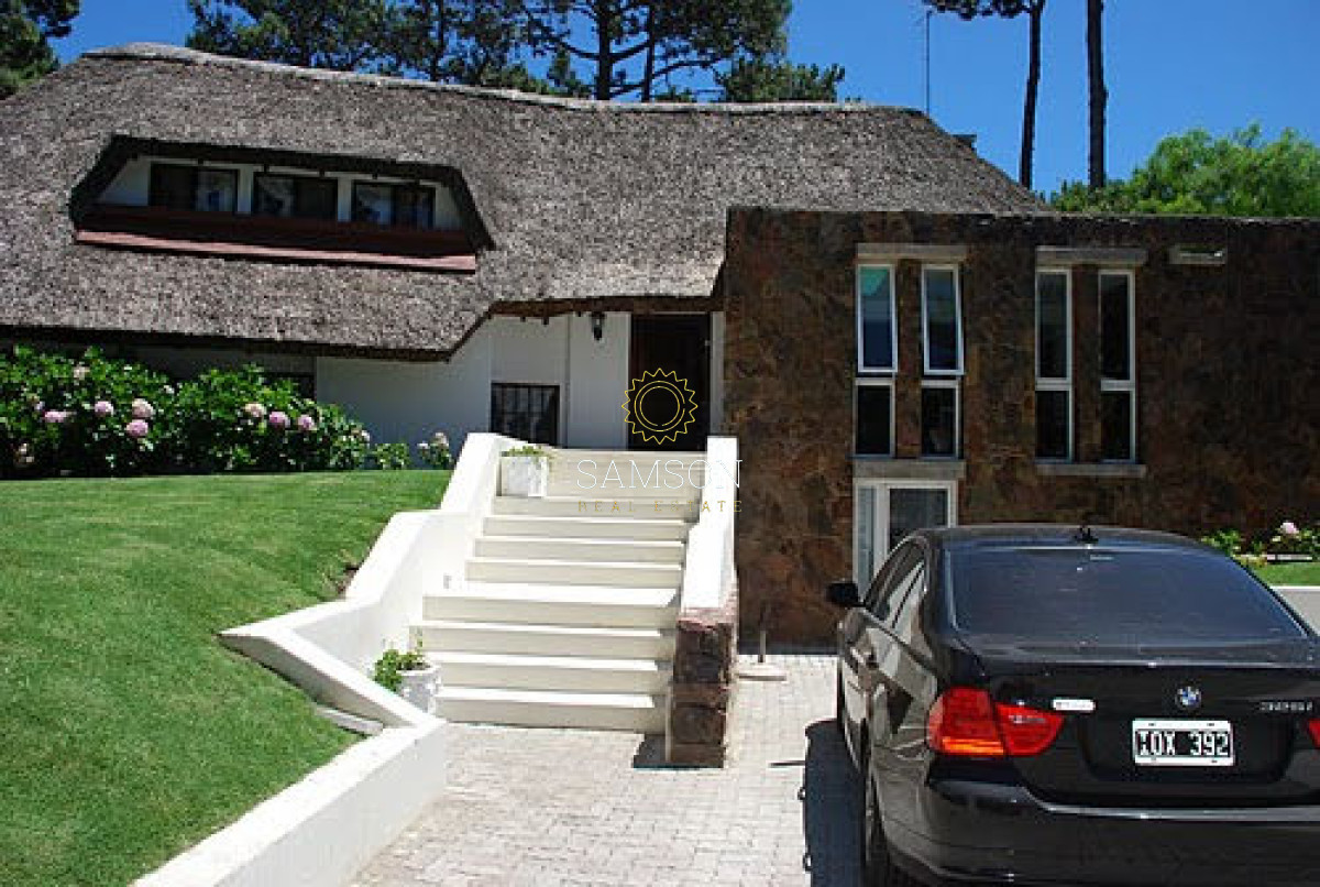 casa en venta 3 dormitorios y dependencia en lugano - sms60837c