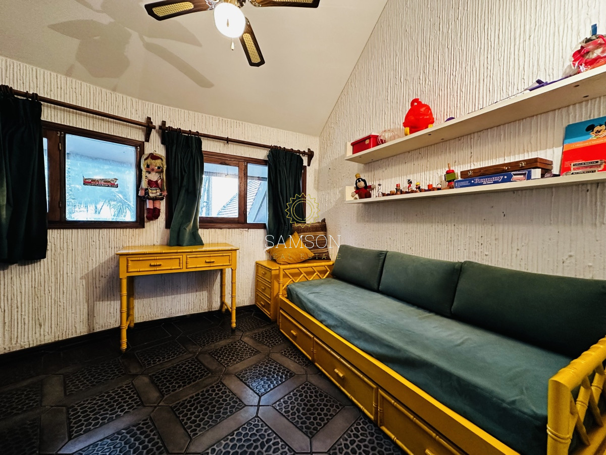 Casa ID.66957 - Casa en venta 4 dormitorios en  Lugano Punta del Este